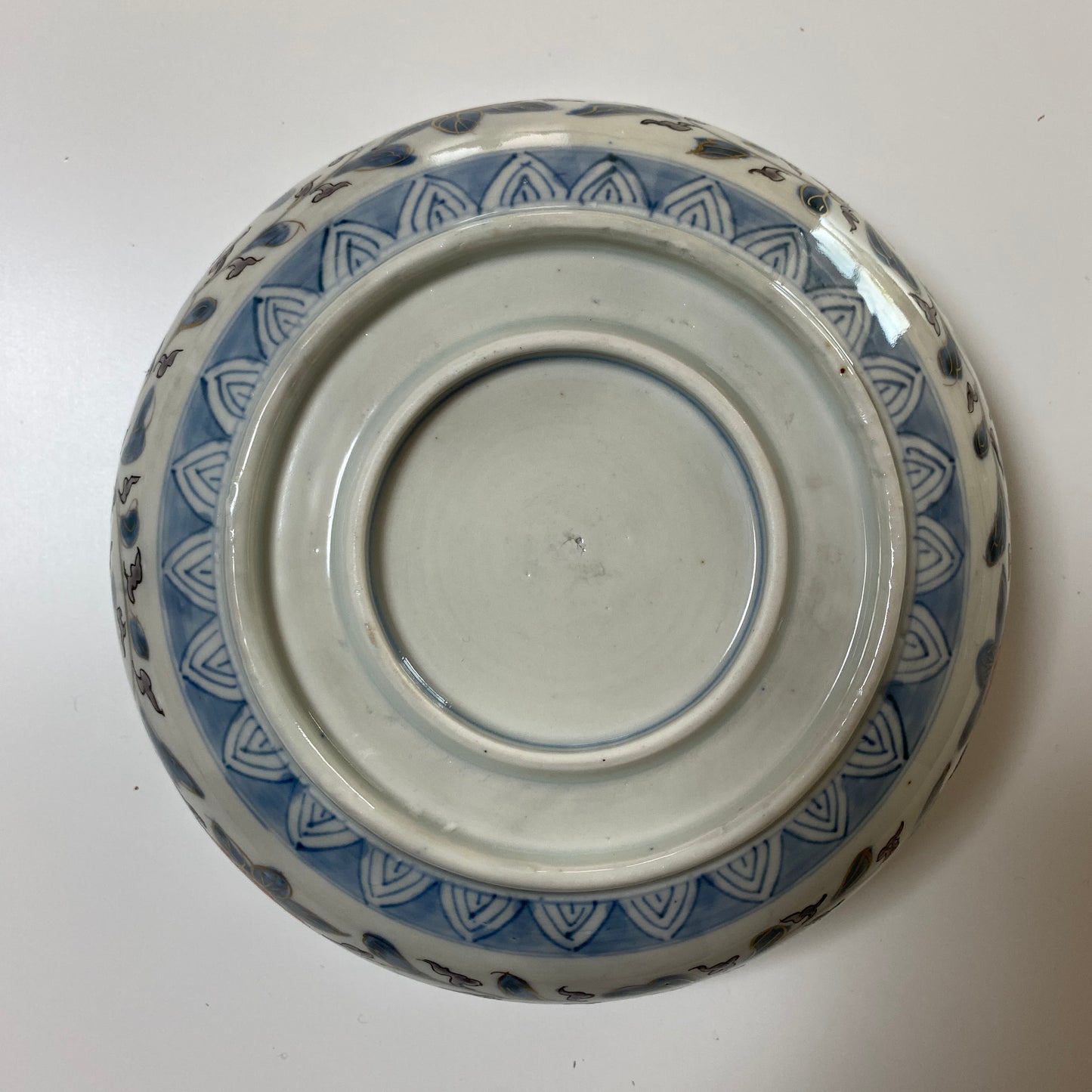 花のようなどこから見ても美しい鉢