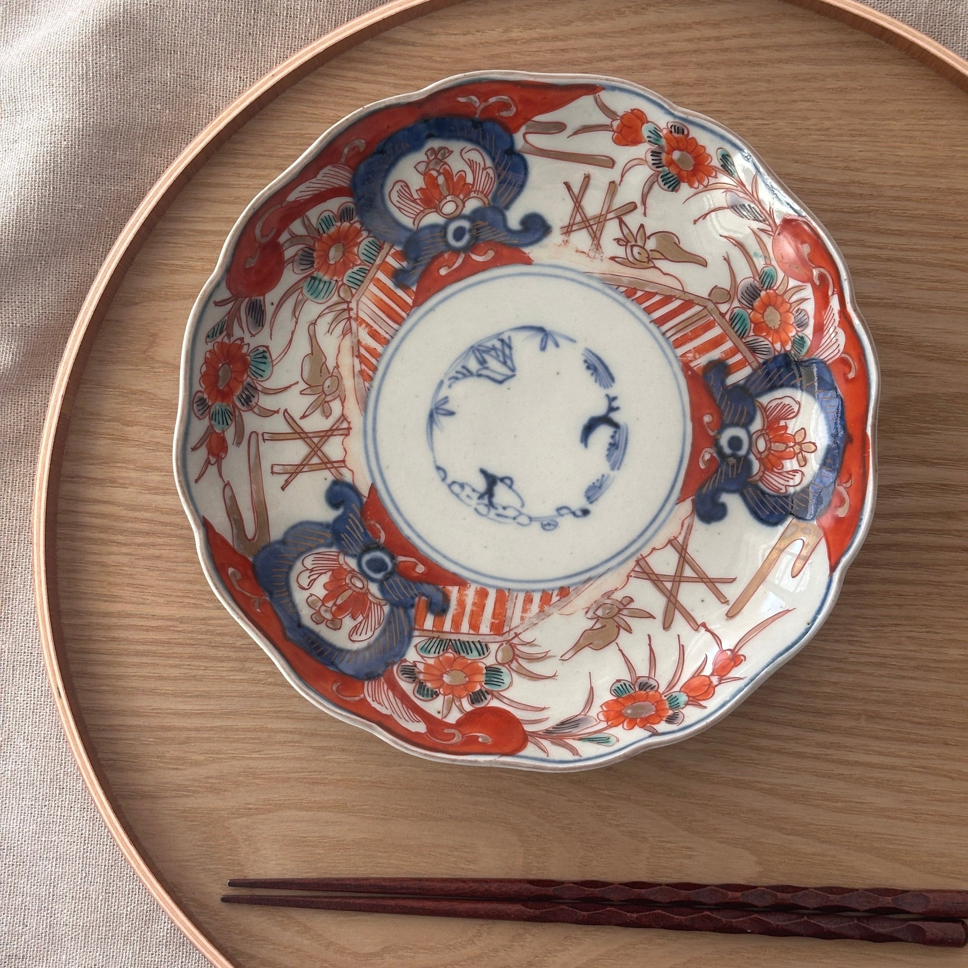 うさぎが跳ねる優美な7寸皿 - Kotto Shop