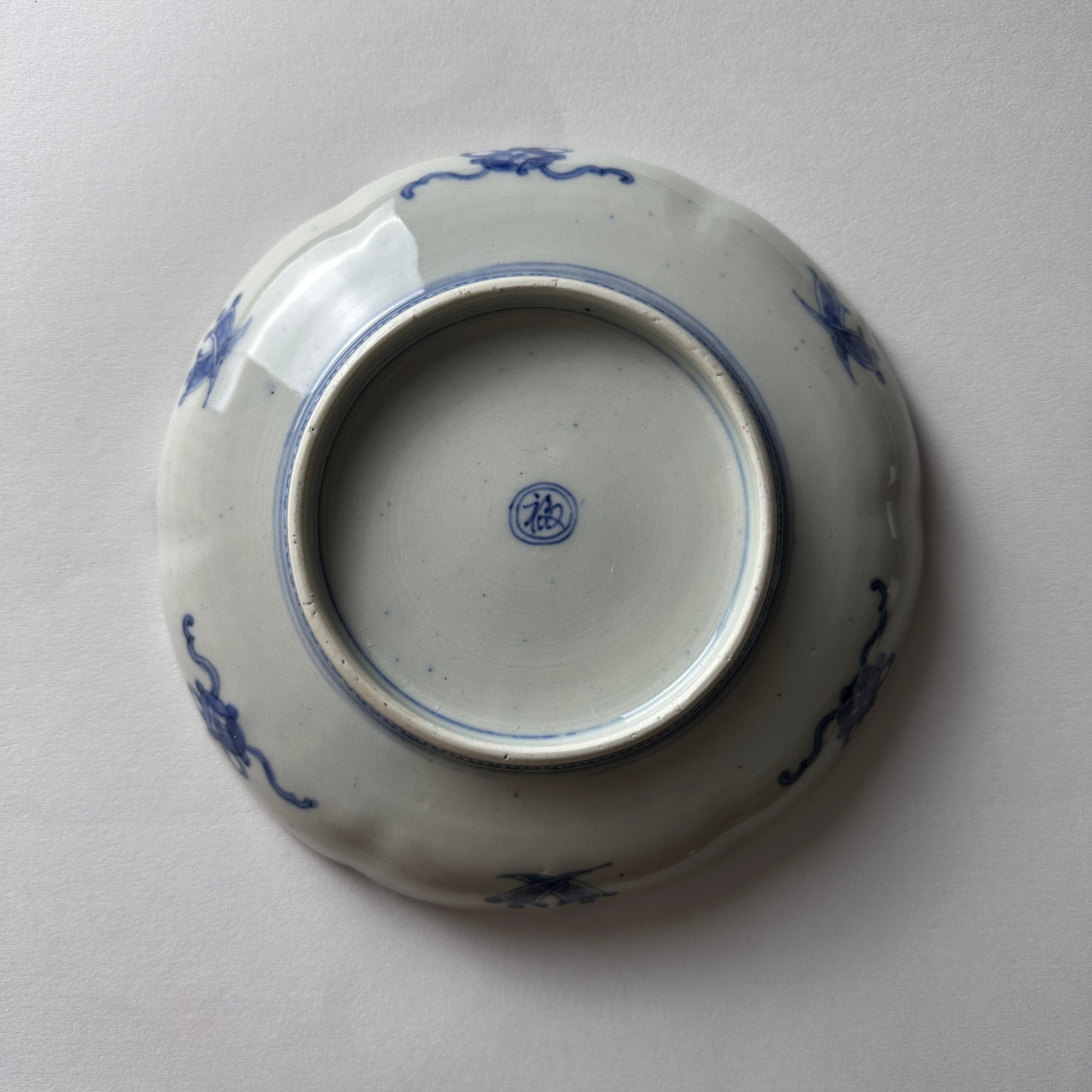 気品漂う鳳凰と花の7寸皿 - Kotto Shop