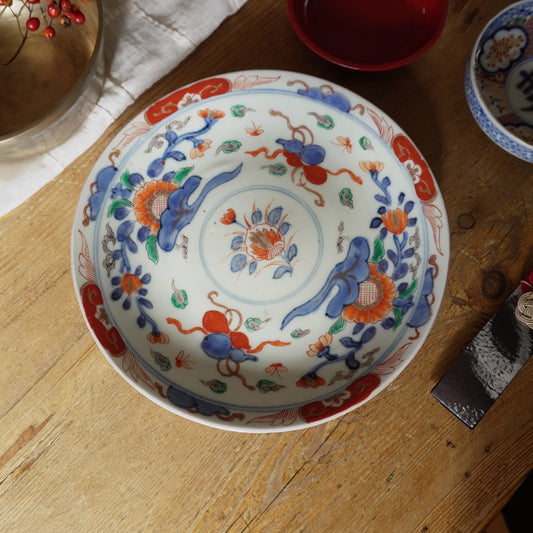 可愛らしい余白のある明治伊万里7寸 - Kotto Shop