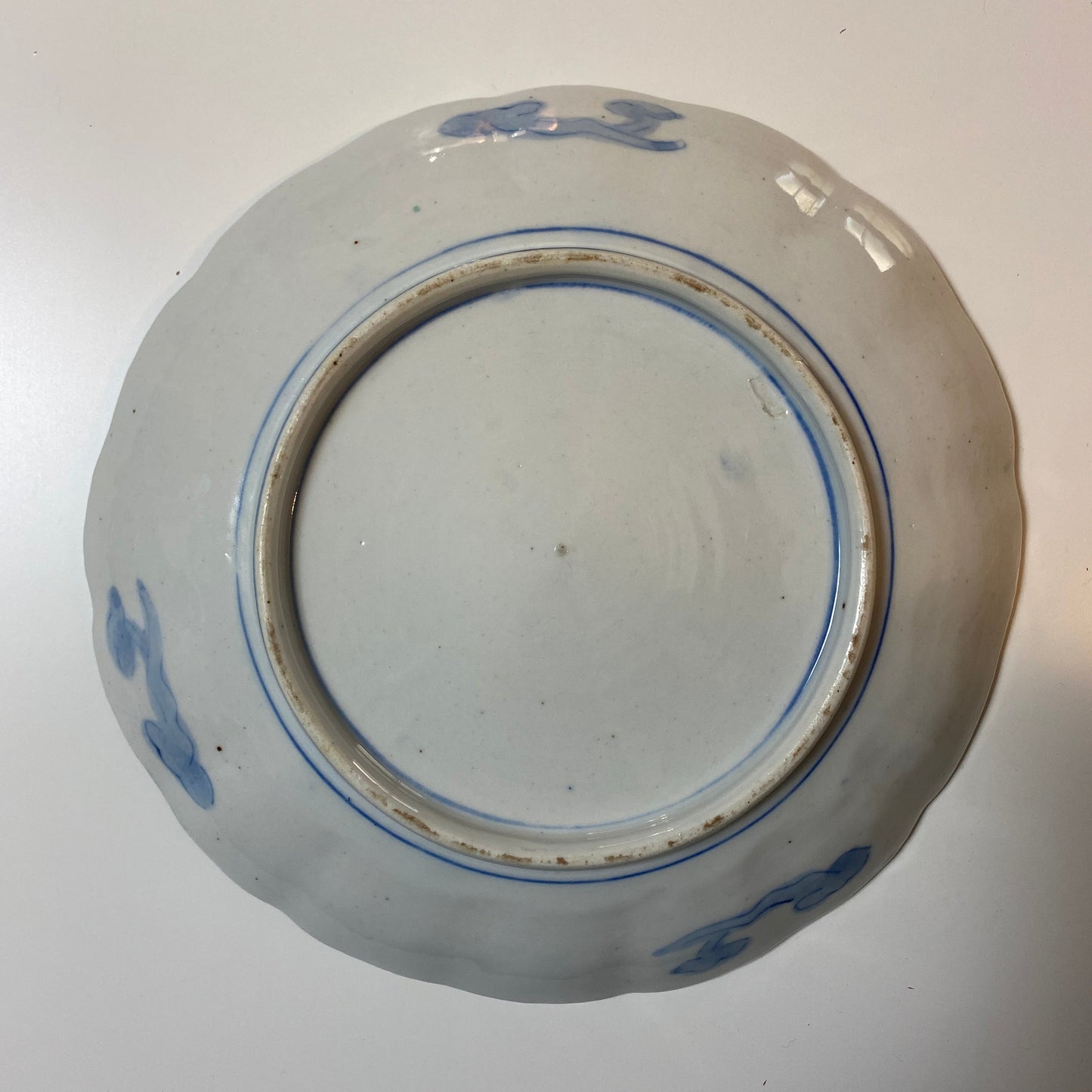 【8寸皿】花に蝶が舞う余白の美しい器 - Kotto Shop