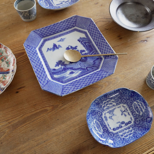 細やかな花々が料理を包み込む印判楕円皿 - Kotto Shop