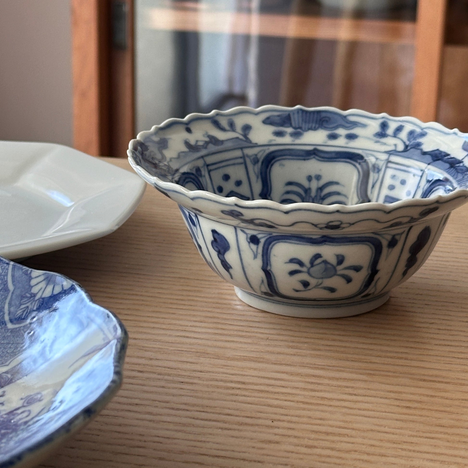 芙蓉手染付の深皿 - Kotto Shop