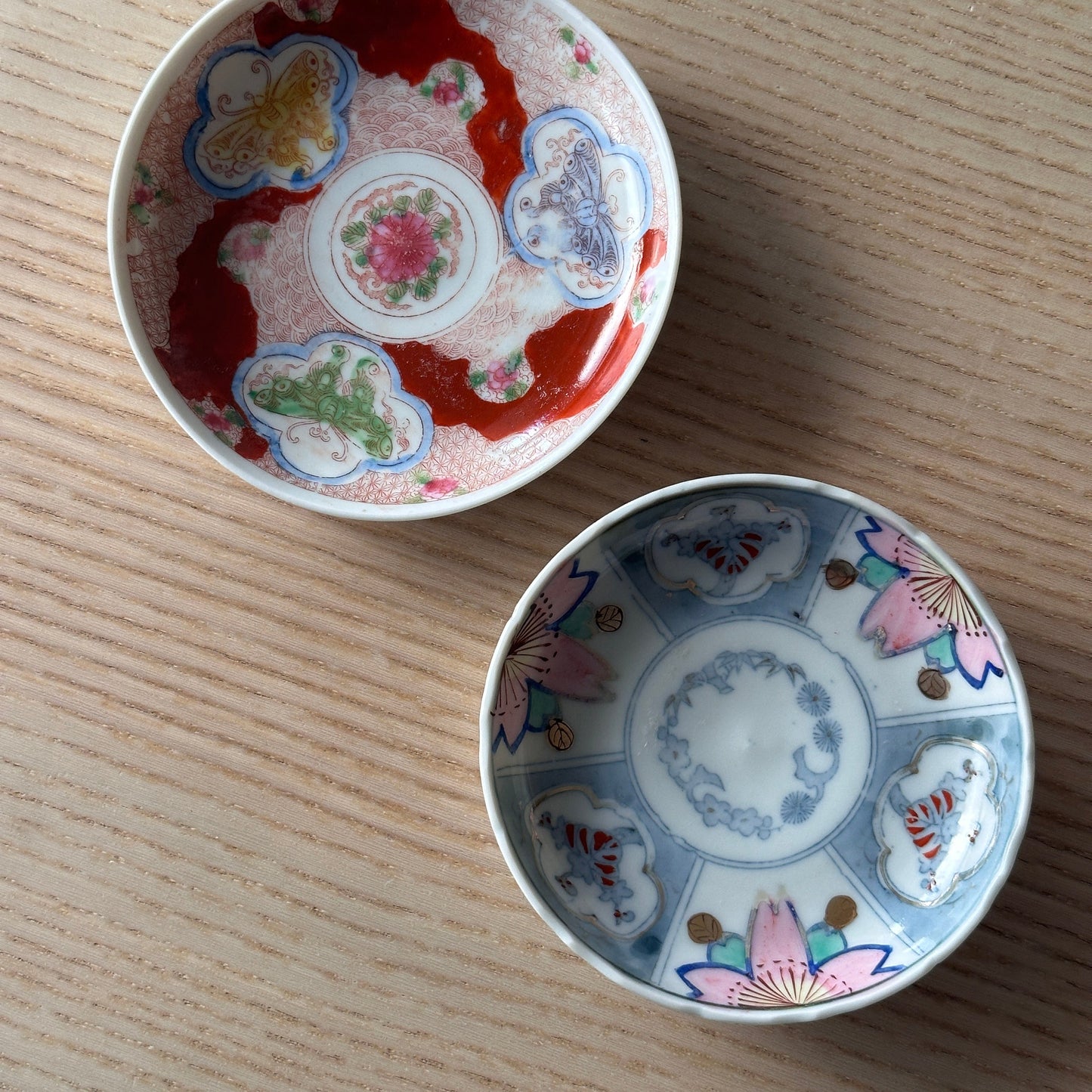 ひらり、蝶が舞う春色の小皿 - Kotto Shop