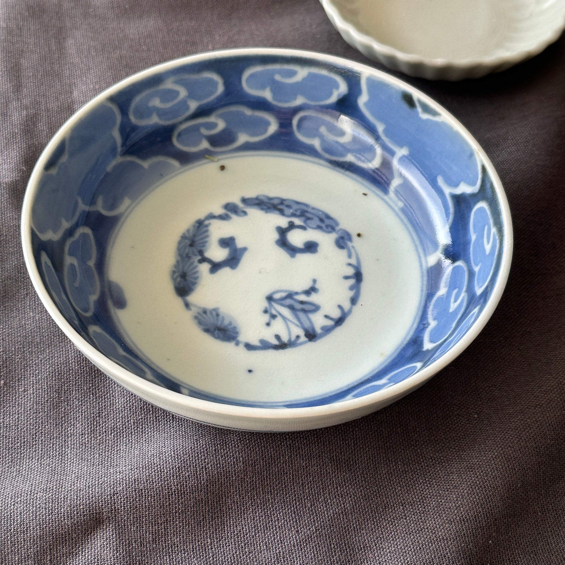 静謐の美、古伊万里染付なます皿 - Kotto Shop