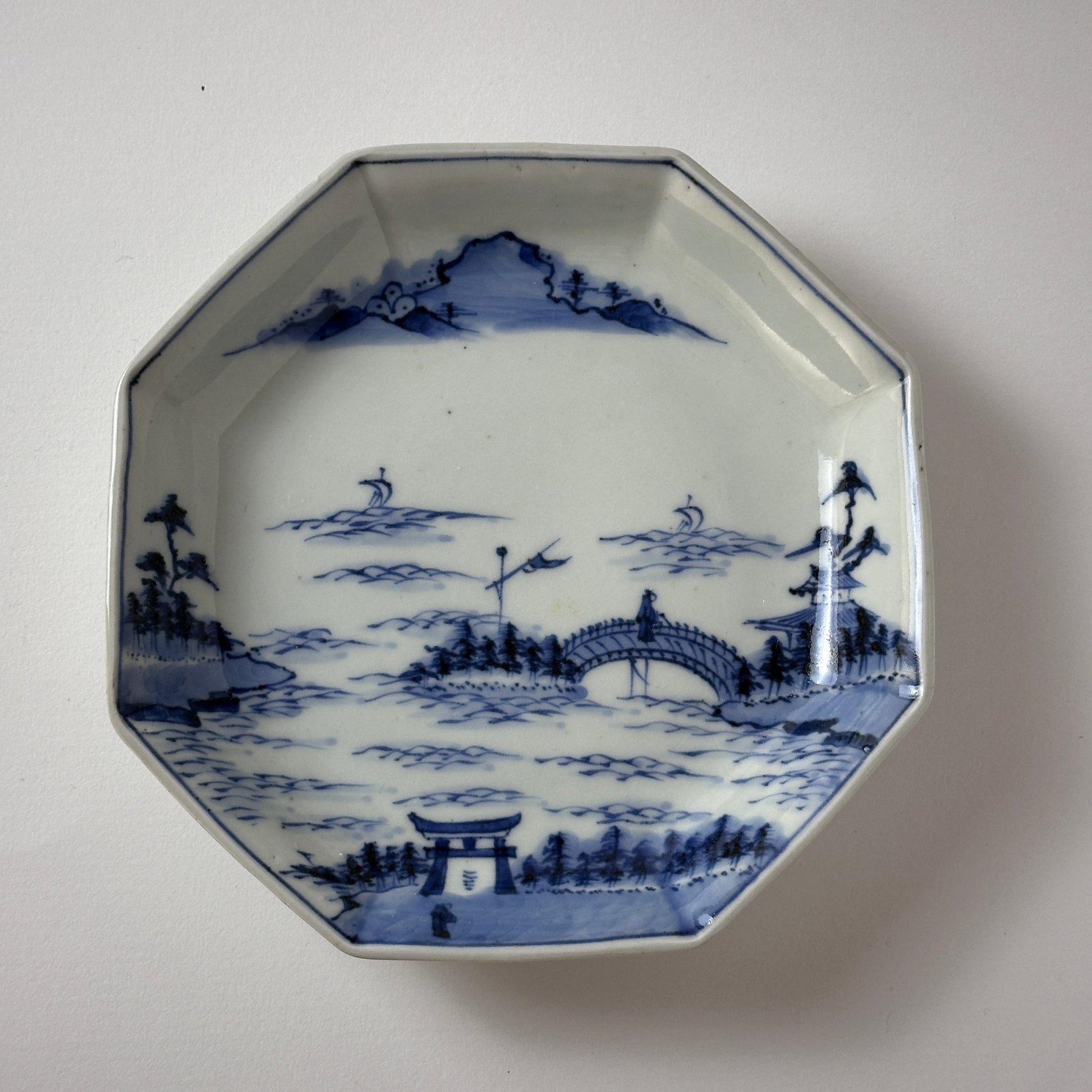 古伊万里山水図の八角皿 - Kotto Shop