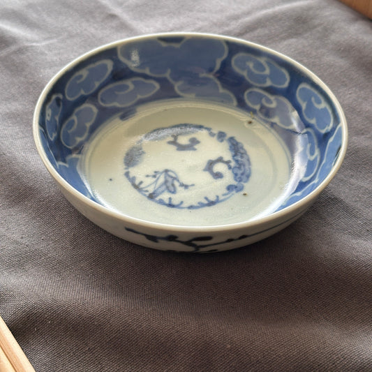 静謐の美、古伊万里染付なます皿 - Kotto Shop