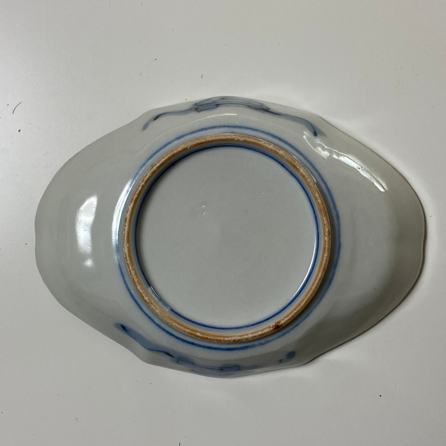 情景を移す色絵変形皿 - Kotto Shop