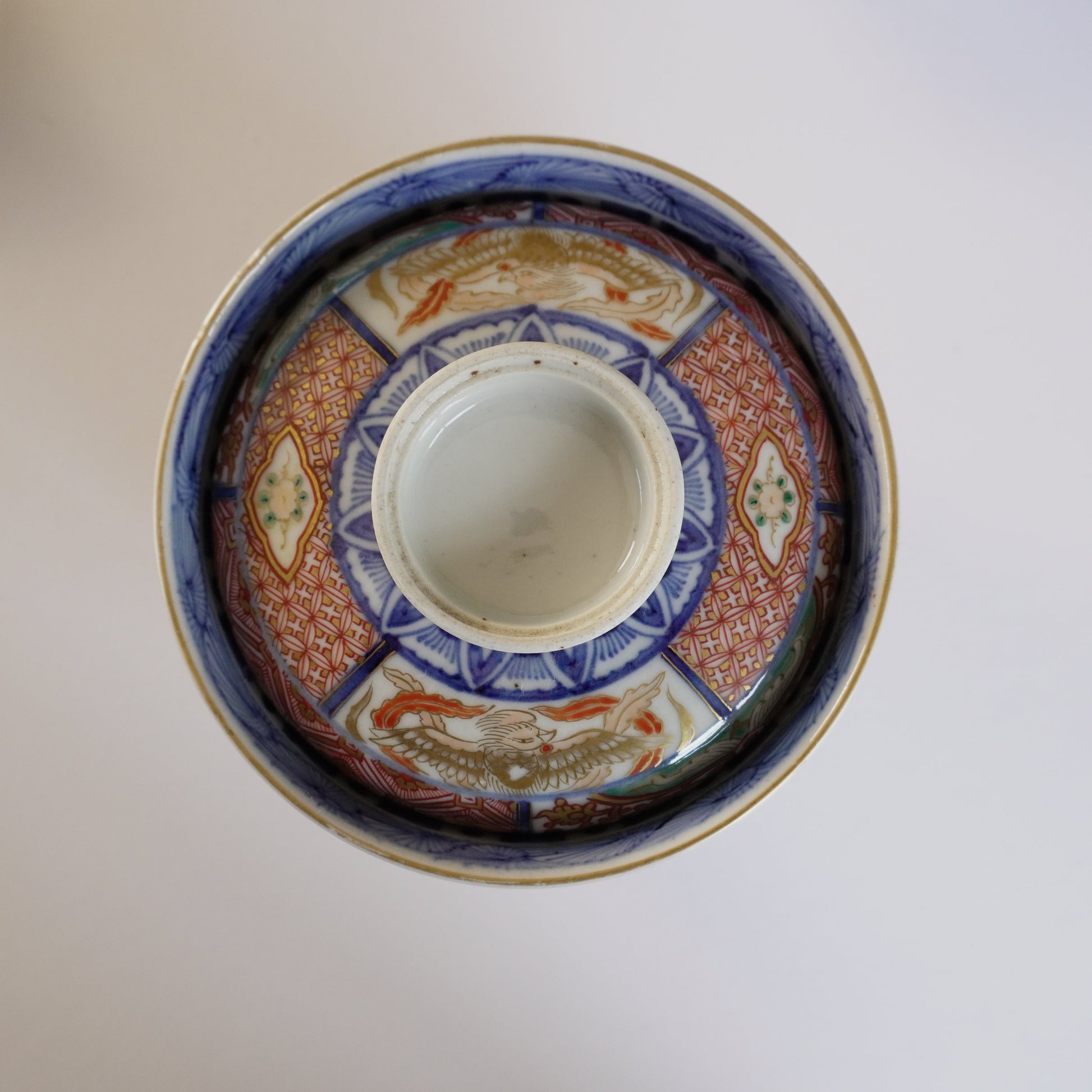 食卓を彩る色絵蓋付茶碗 - Kotto Shop
