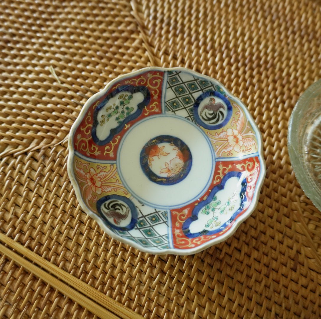 美しい古伊万里の赤絵金彩小皿 - Kotto Shop