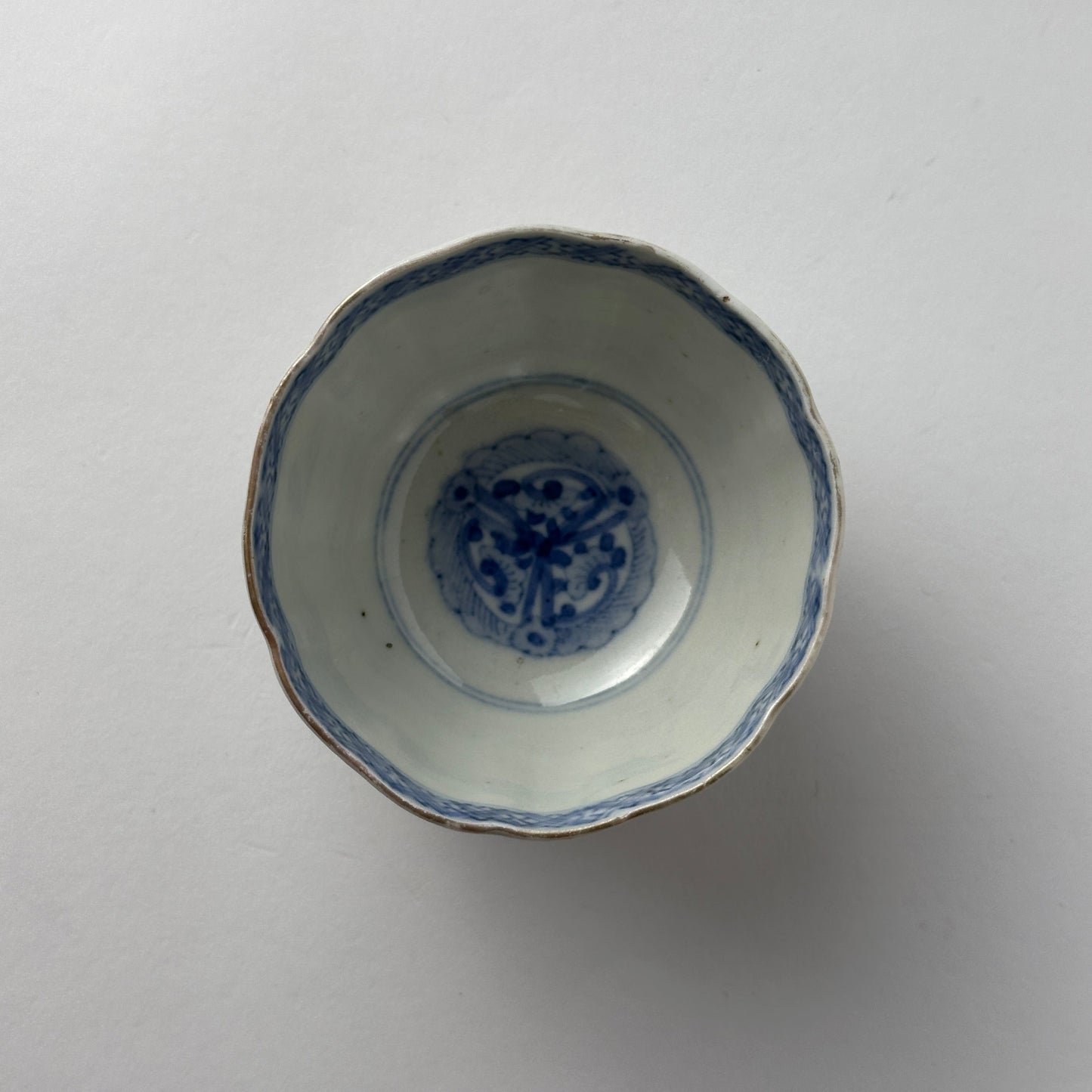 唐子の舞う色絵金彩向付 - Kotto Shop