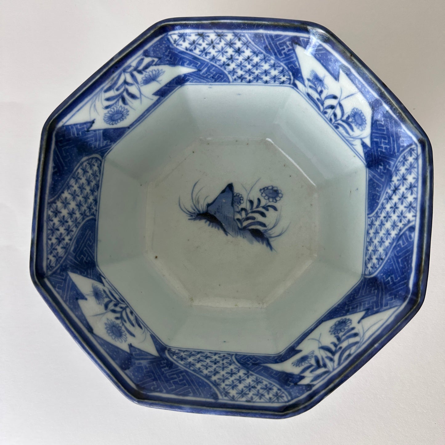 八角染付伊万里鉢 - Kotto Shop