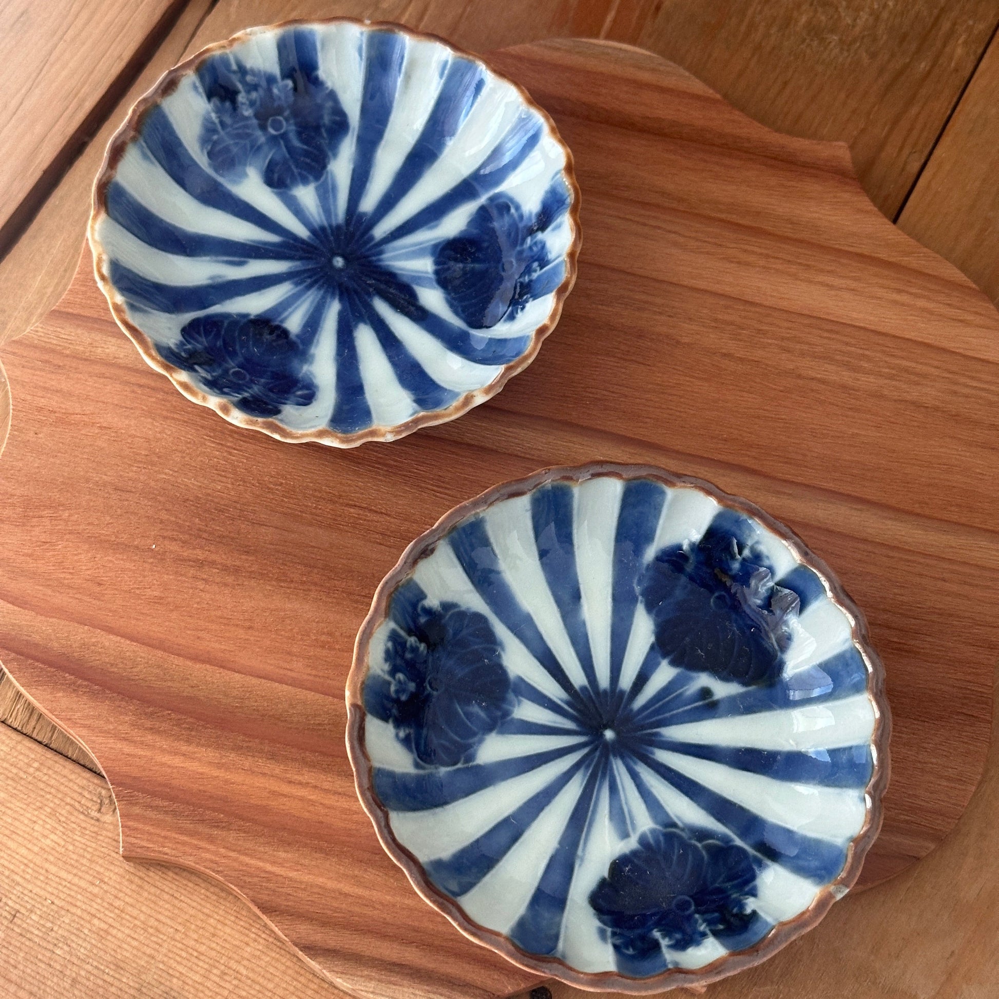 ボーイッシュな染付小皿 - Kotto Shop