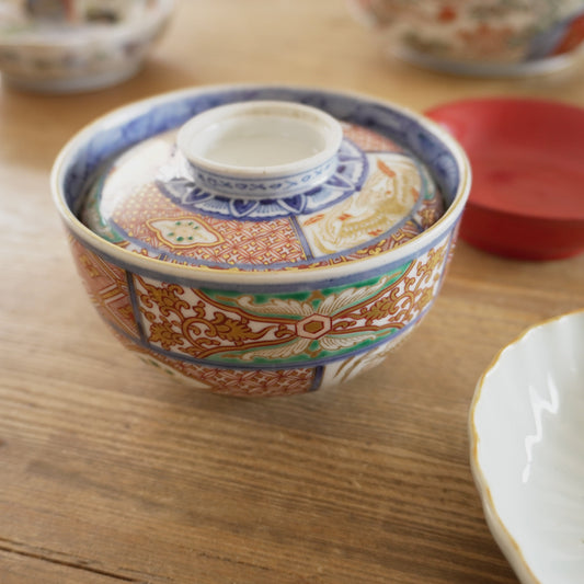 食卓を彩る色絵蓋付茶碗 - Kotto Shop