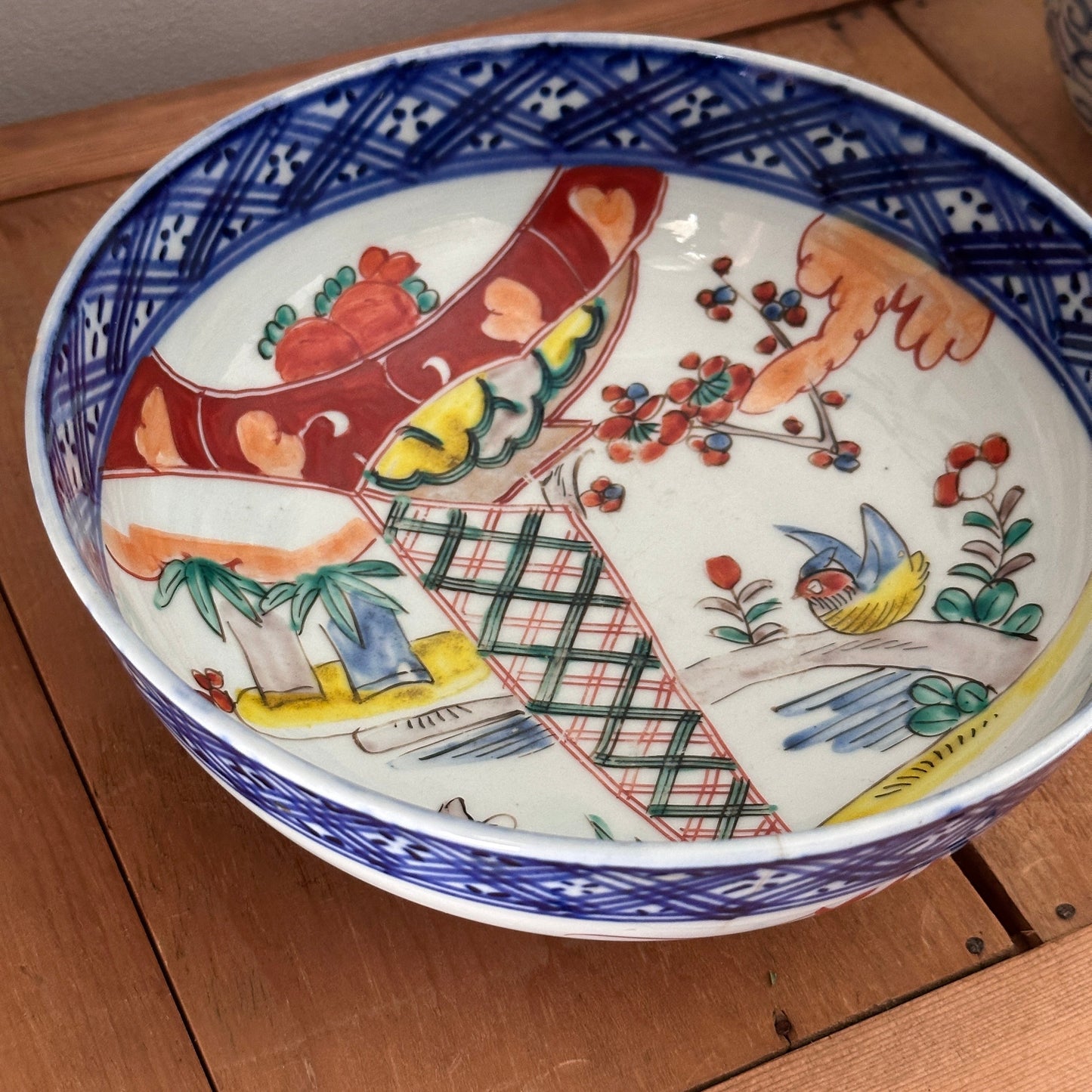 カラフルで華やかな明治時代の鉢 - Kotto Shop