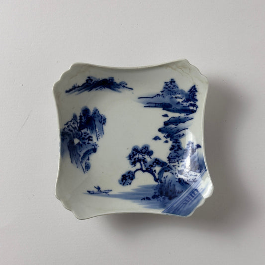 水辺の余韻をうつす四方皿 - Kotto Shop