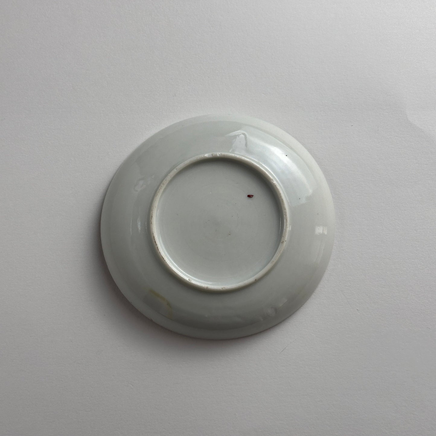 ひらり、蝶が舞う春色の小皿 - Kotto Shop