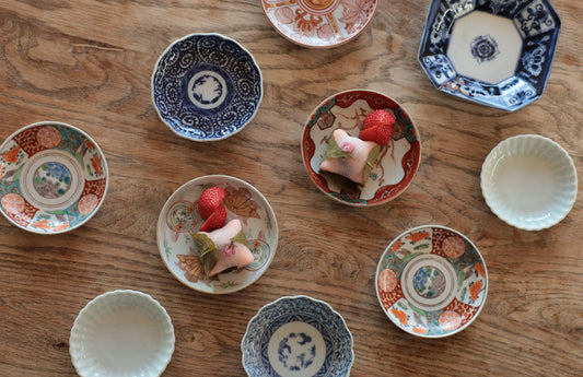 【骨董のある暮らし】骨董初心者も取り入れやすい！小皿の使い方 - Kotto Shop