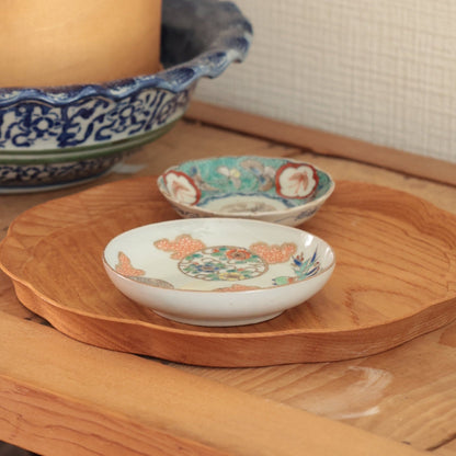 淡色ピンクのときめき丸紋小皿