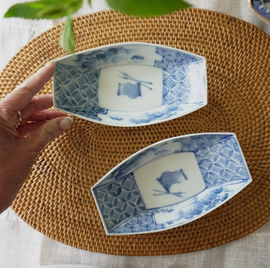 【2客セット】食卓に変化をつける染付舟形七宝繋ぎ見込み - Kotto Shop