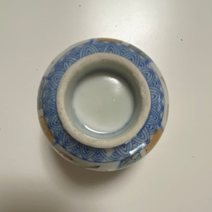 可愛らしい牡丹図向付