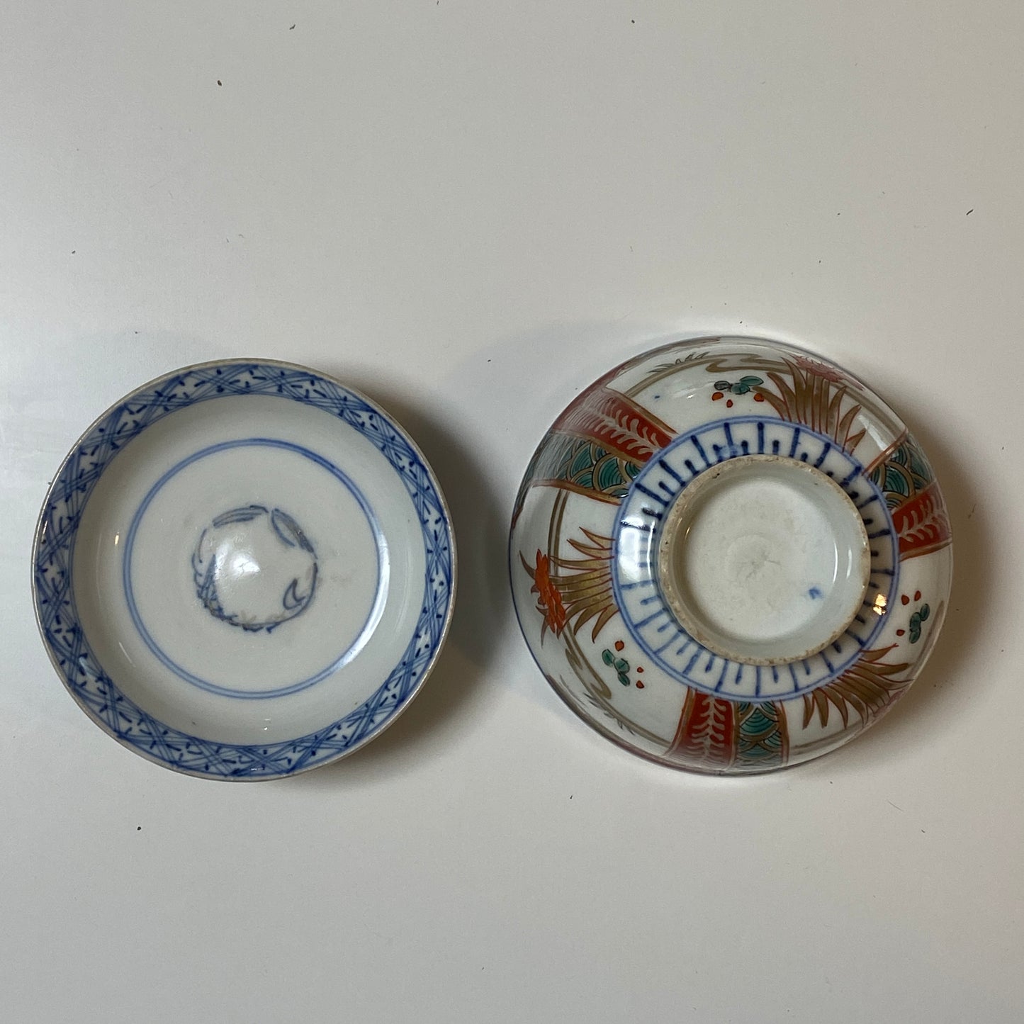 色絵あやめ蓋付き茶碗