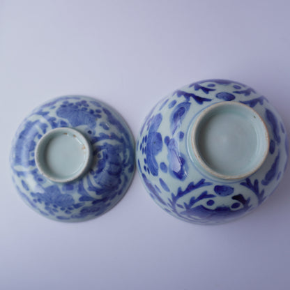 涼しげな藍の染付け茶碗