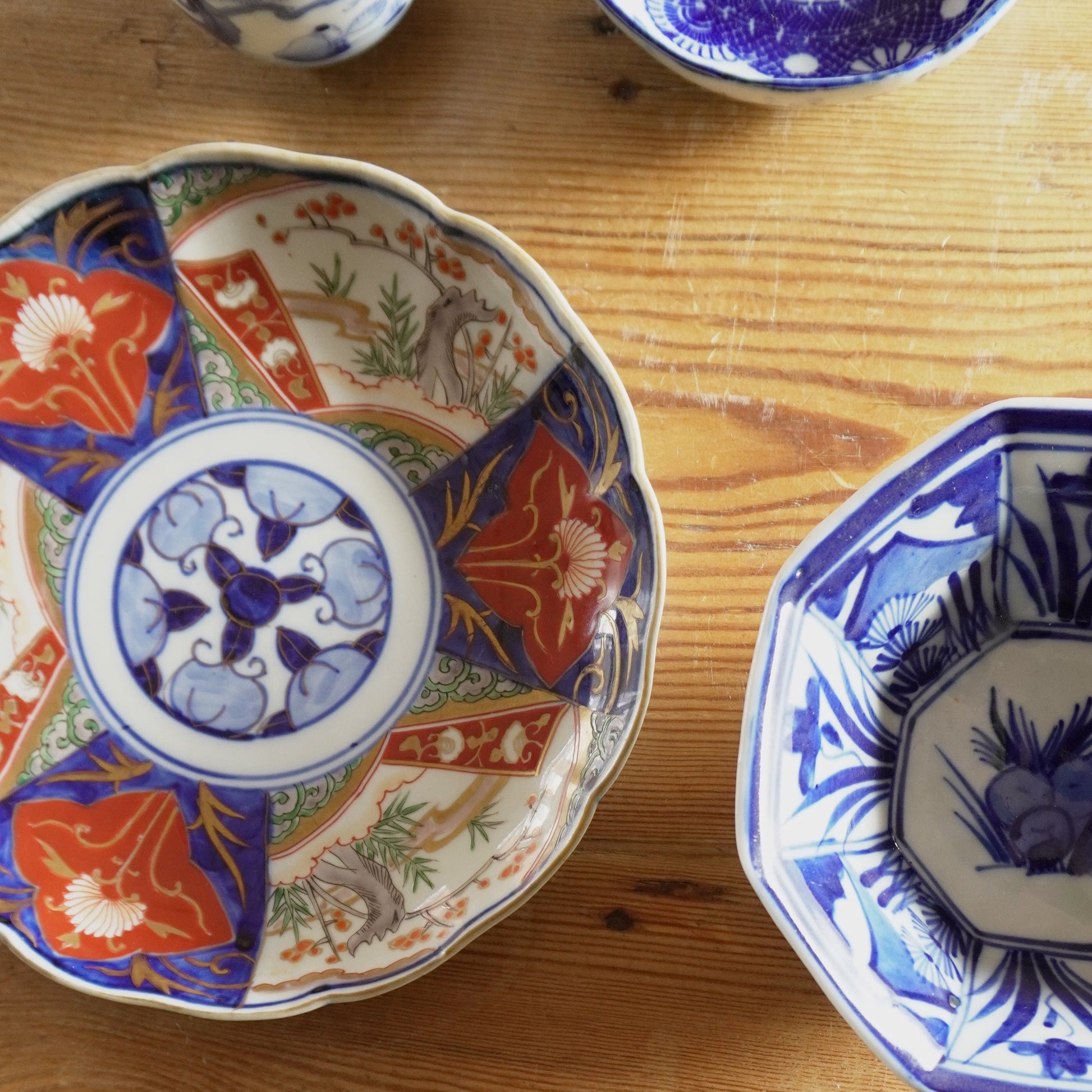 色絵と金彩が華やぐ7寸皿 - Kotto Shop