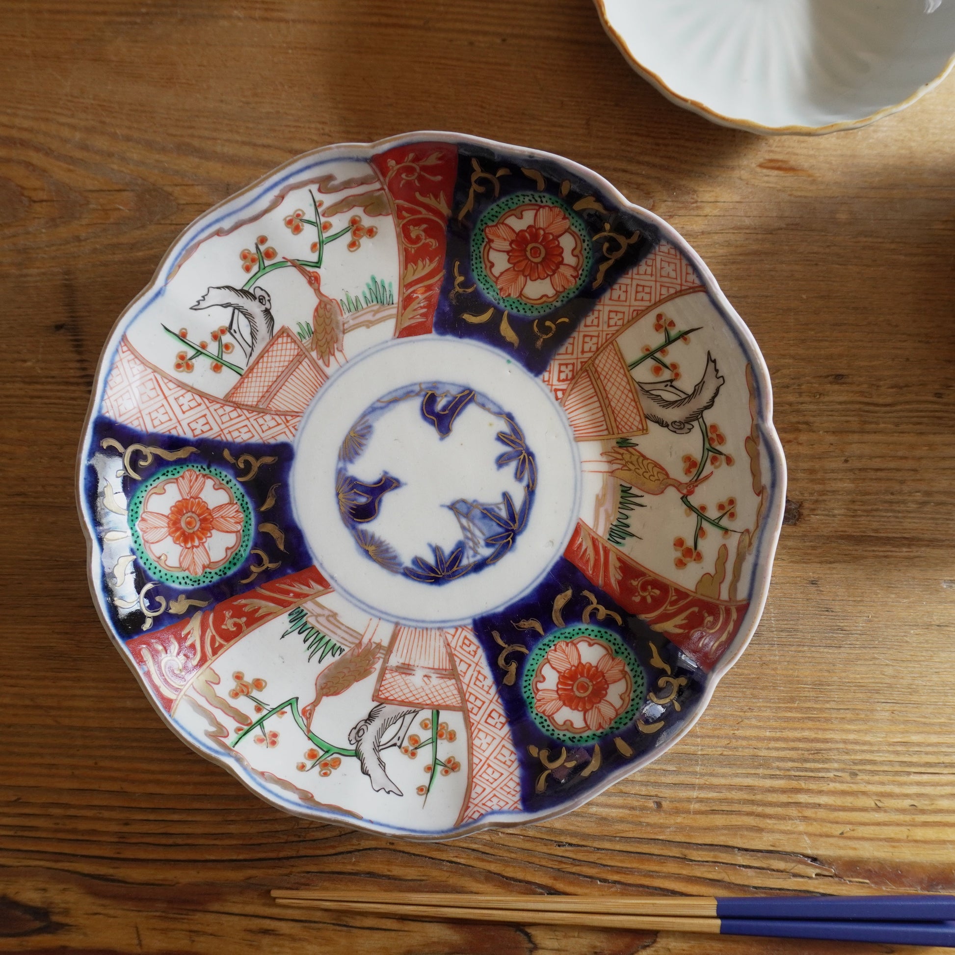 可愛らしい色味の鶴図7寸皿 - Kotto Shop