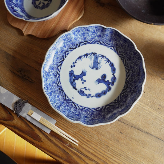 美しい染付微塵唐草紋様7寸 - Kotto Shop