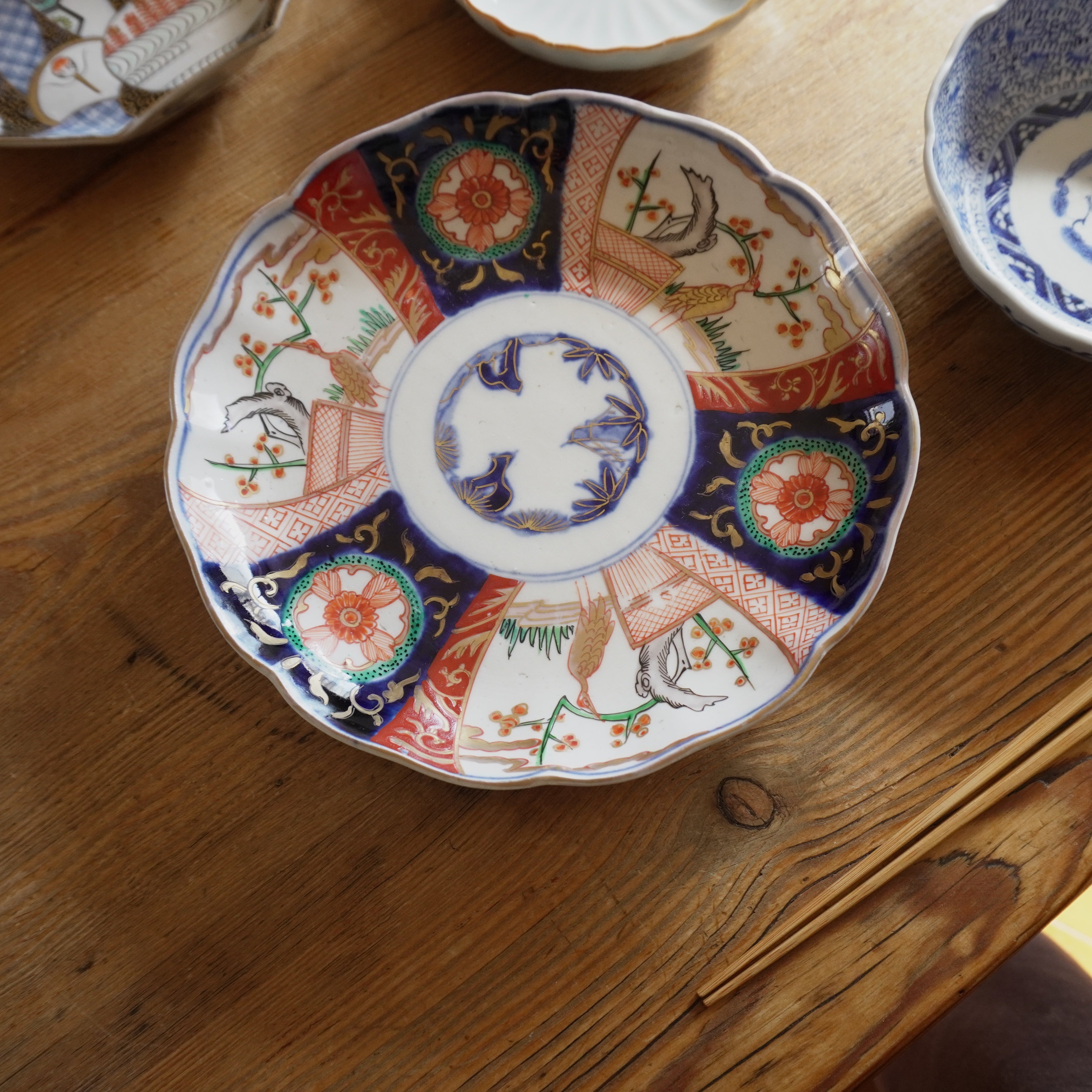 可愛らしい色味の鶴図7寸皿 – Kotto Shop