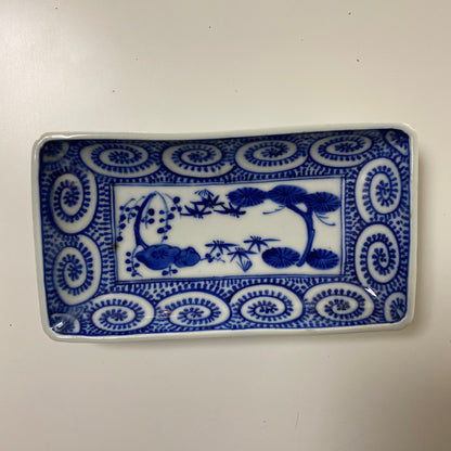 蛸唐草の染付長皿