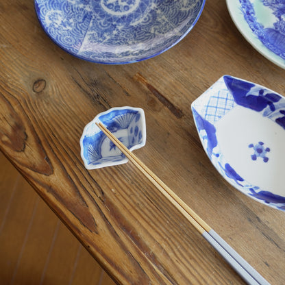 食卓を静かに彩る変形豆皿