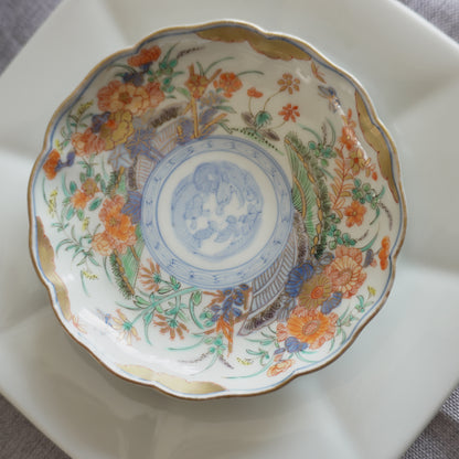 花籠図色絵小皿
