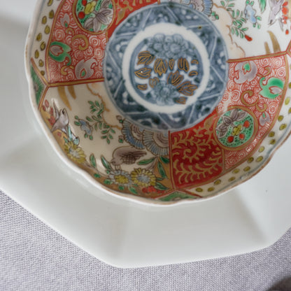 小鳥遊ぶ色絵小皿