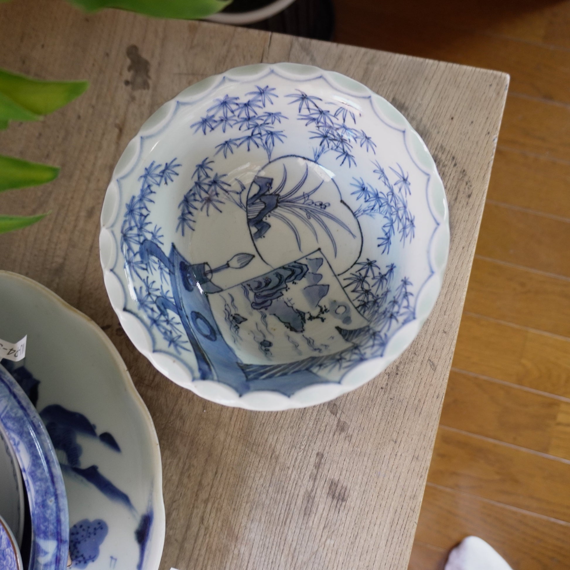 書院から見える景色を描いた染付盃洗 - Kotto Shop