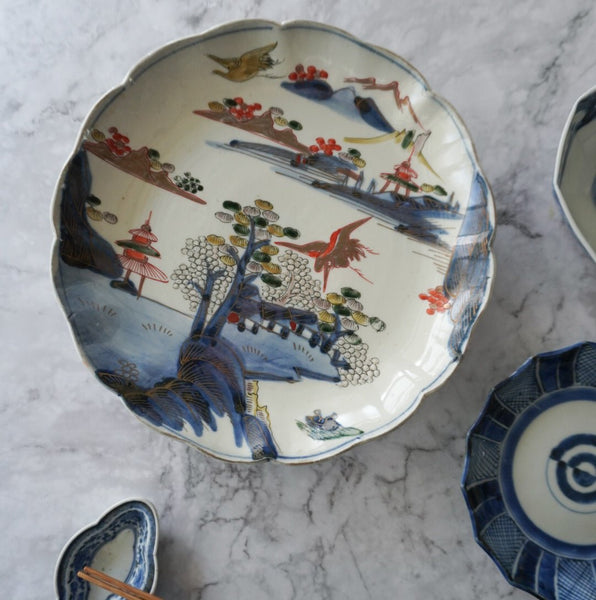 染付と金彩の優美な色絵皿 – Kotto Shop