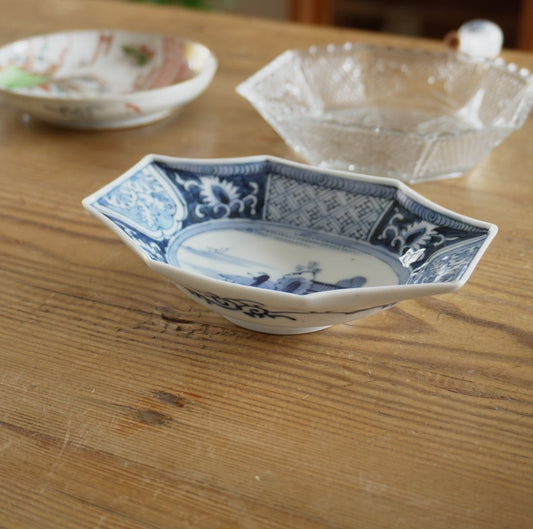 華やか染付山水図変形皿 - Kotto Shop