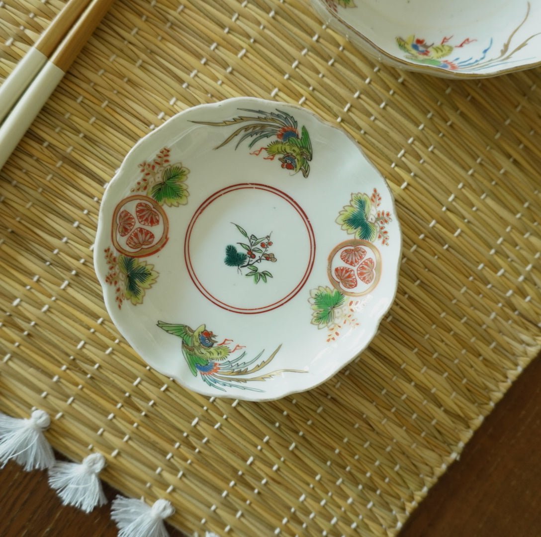桐に舞う、柔らか桃色小皿 - Kotto Shop