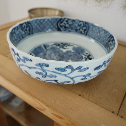 ユーモラスな獅子の古伊万里鉢 - Kotto Shop