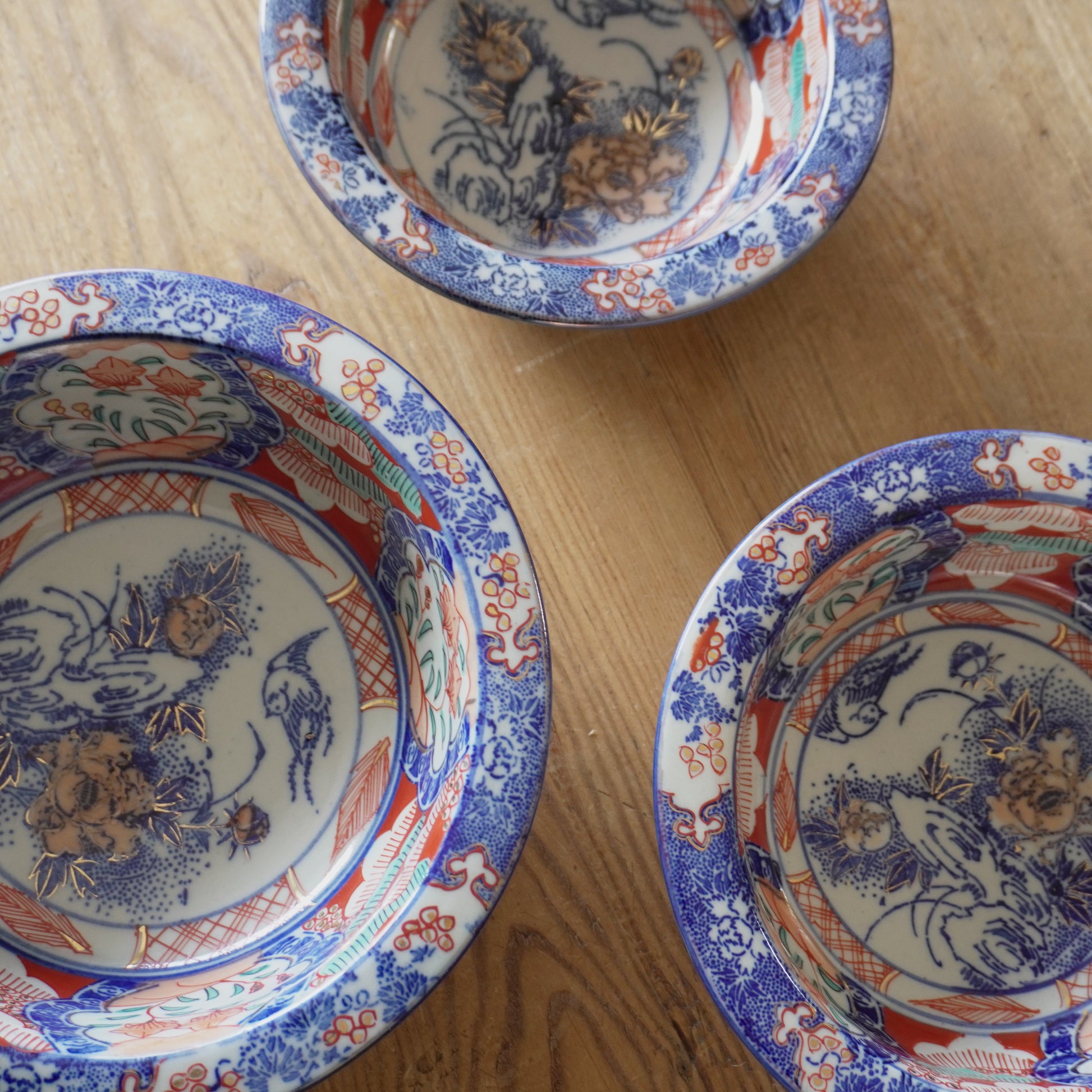 カジュアルに華やぐ牡丹に鳥図の鉢 - Kotto Shop