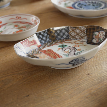 情景を移す色絵変形皿 - Kotto Shop