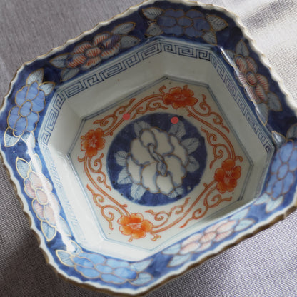 【ざらつきあり】美しい淡いブルーに朱が映える重ね四角鉢 - Kotto Shop