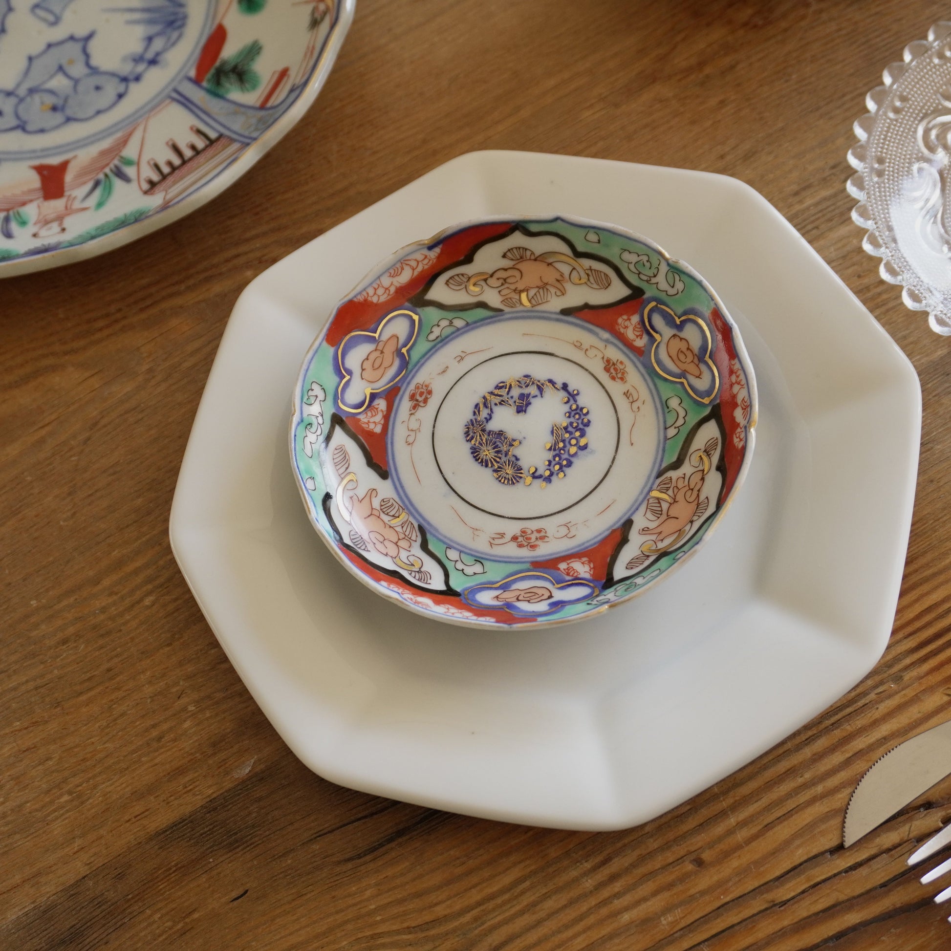 洋風な華を添えるグリーン小皿 - Kotto Shop