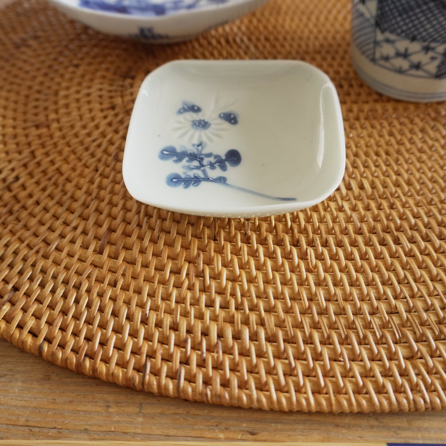 青磁菊文豆皿 - Kotto Shop