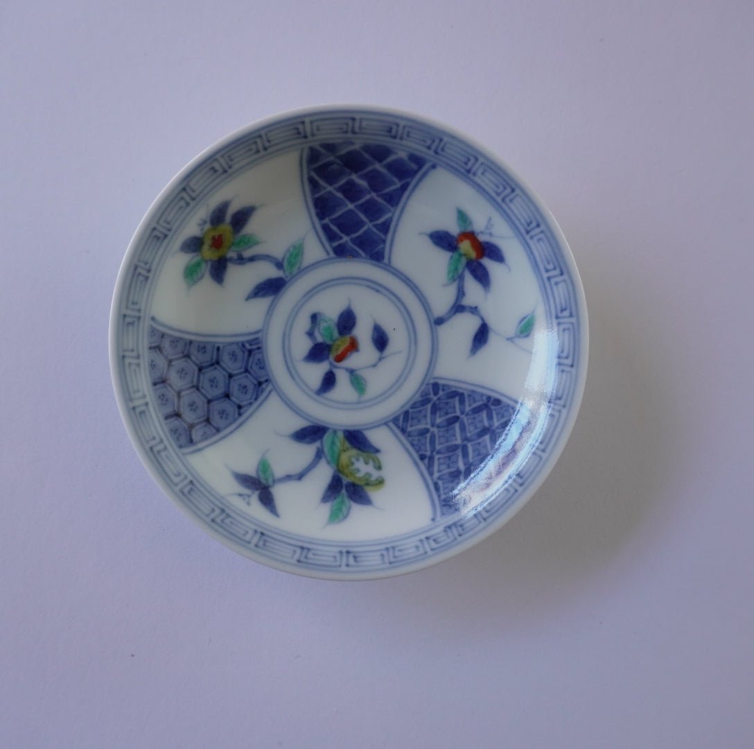 平戸焼の可愛らしい色絵花文小皿 - Kotto Shop