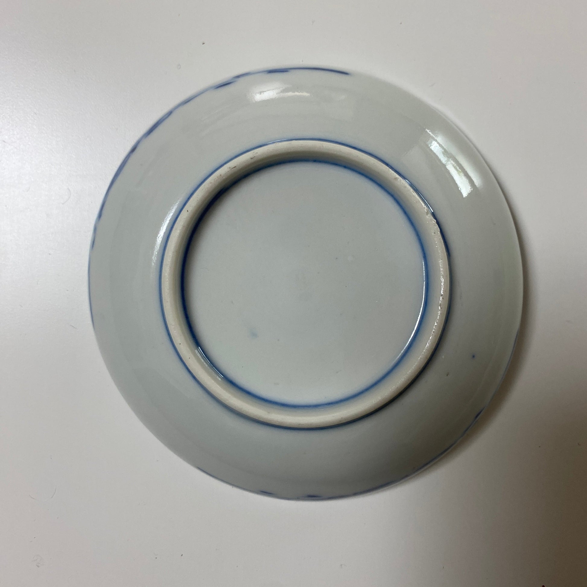 鶴が舞うすっきりとした構図の小皿 - Kotto Shop