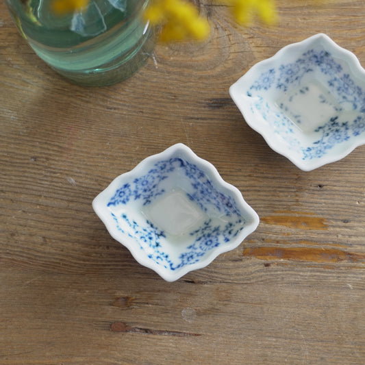 愛らしい菱形豆皿 - Kotto Shop