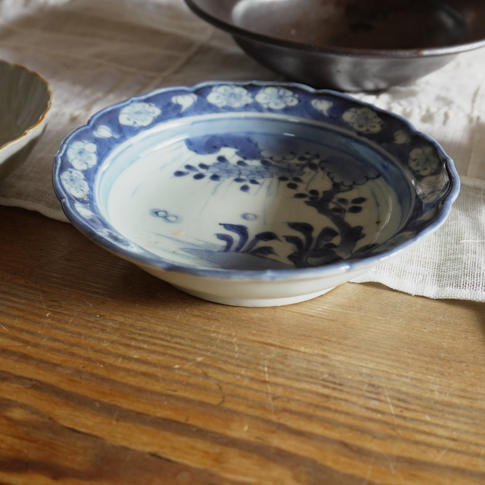 古伊万里染付輪花縁皿 - Kotto Shop