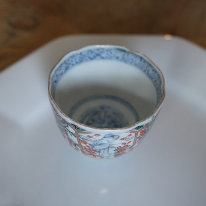 繊細な色合いの美しい色絵お猪口 - Kotto Shop